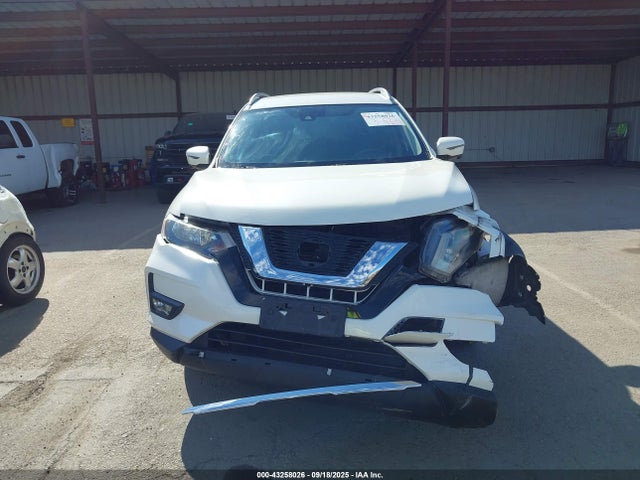 JN8AT2MT0KW256736 Nissan Rogue