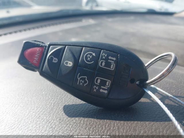 2016 CHRYSLER TOWN & COUNTRY 2C4RC1CG2GR283224 Photo 10