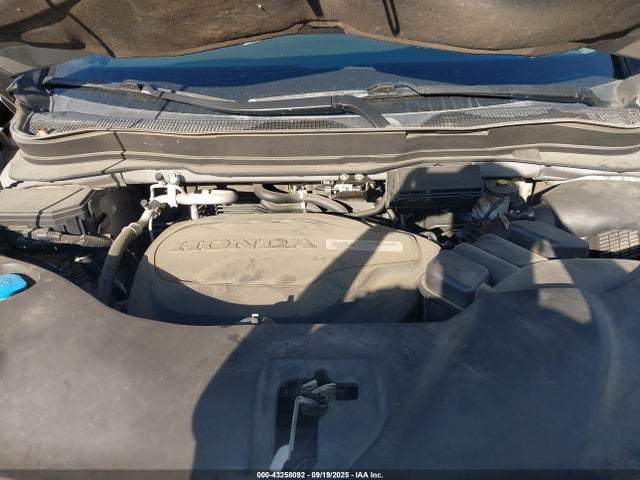 Honda j35y6 2016 5FNYF5H13GB040368 Image 10