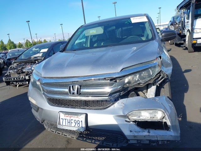 Honda j35y6 2016 5FNYF5H13GB040368 Image 13