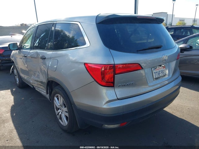 Honda j35y6 2016 5FNYF5H13GB040368 Image 3