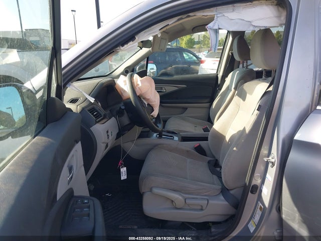 Honda j35y6 2016 5FNYF5H13GB040368 Image 5