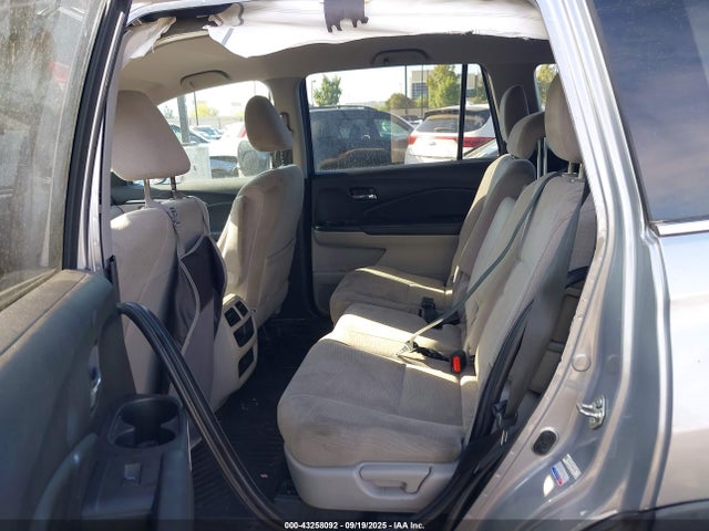Honda j35y6 2016 5FNYF5H13GB040368 Image 8