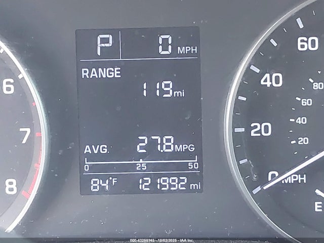 Hyundai 2017 2017 5NPD84LF4HH085294 Image 14