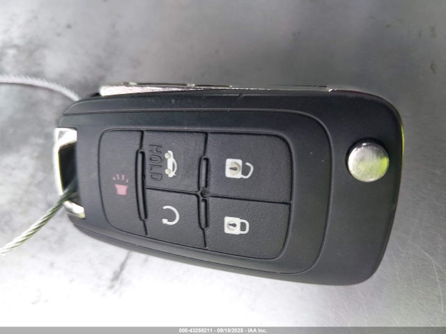 Chevrolet lkw 2015 1G11D5SL6FF190074 Image 11