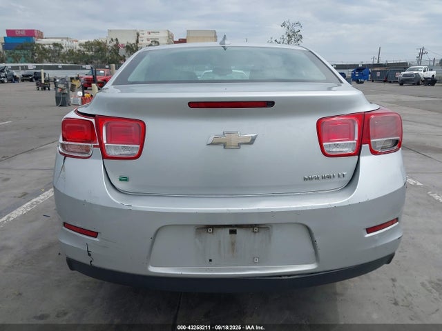 Chevrolet lkw 2015 1G11D5SL6FF190074 Image 17