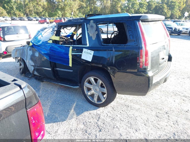 2015 CADILLAC ESCALADE 1GYS3CKJ0FR161034 Photo 2