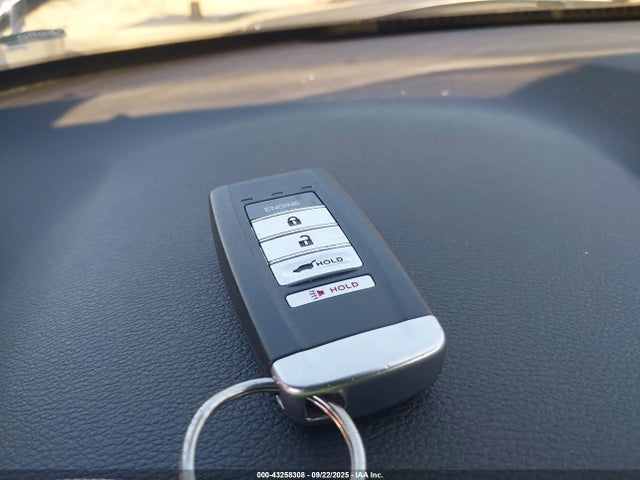 5J8YD4H58JL008735 Acura j35y5