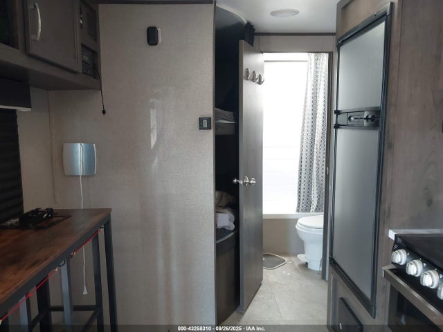 1UJBJ0BN0L17V1435 Jayco 264bh