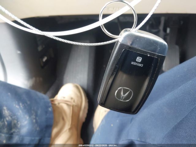 2021 ACURA RDX 5J8TC2H39ML035091 Photo 10