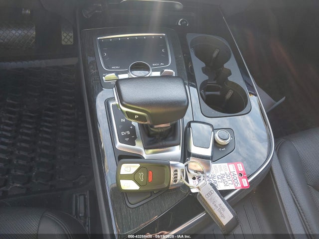 WA1VAAF71HD043290 Audi 2017