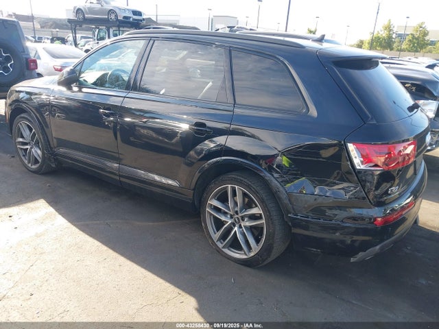 WA1VAAF71HD043290 Audi 2017