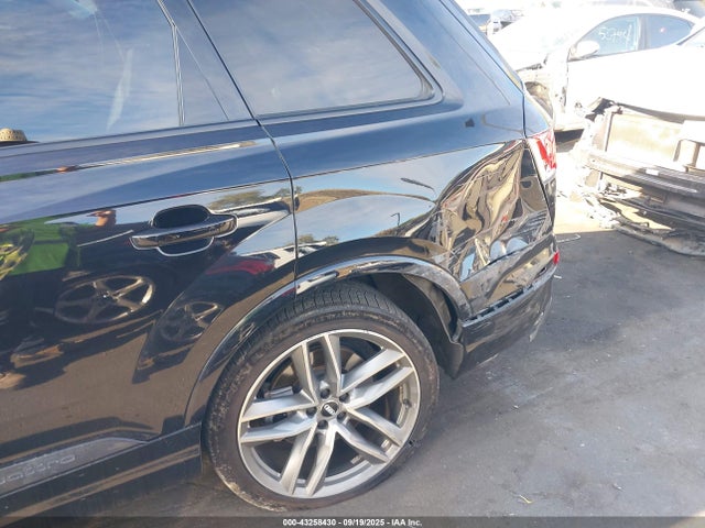WA1VAAF71HD043290 Audi 2017
