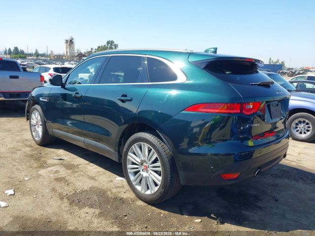 2018 JAGUAR F-PACE SADCN2GX5JA320024 Photo 2