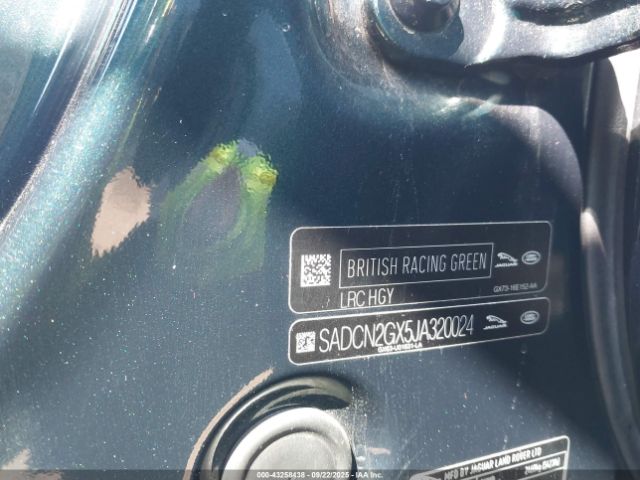 2018 JAGUAR F-PACE SADCN2GX5JA320024 Photo 8