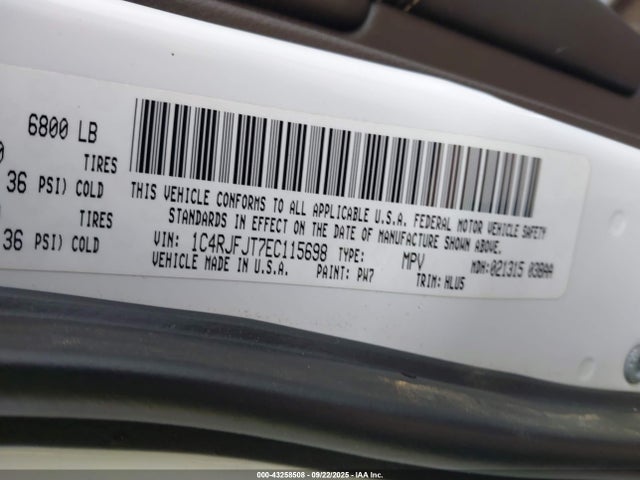 Jeep Grand Cherokee 2014 1C4RJFJT7EC115698 Image 9