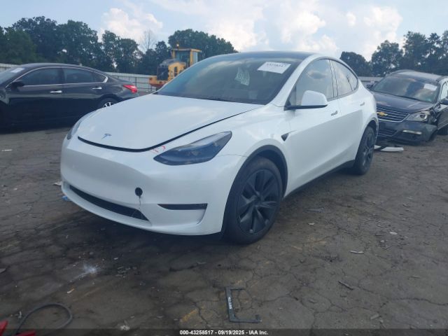 2025 TESLA MODEL Y 7SAYGDEE0SA370590 Photo 1