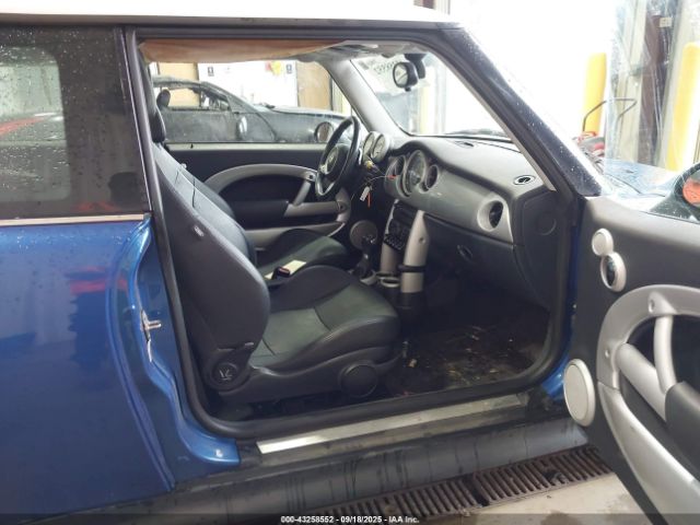 2006 MINI COOPER S WMWRE33506TJ38188 Photo 4