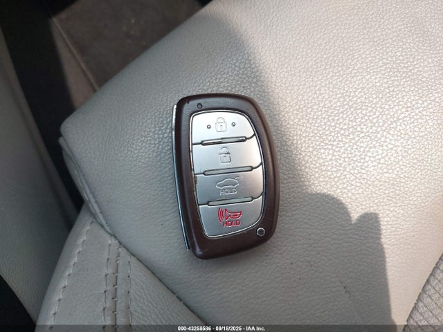 43258586 :رقم المزاد ، 5NPE34AF0GH300903 vin ، 2016 Hyundai Sonata Sport مزاد بيع