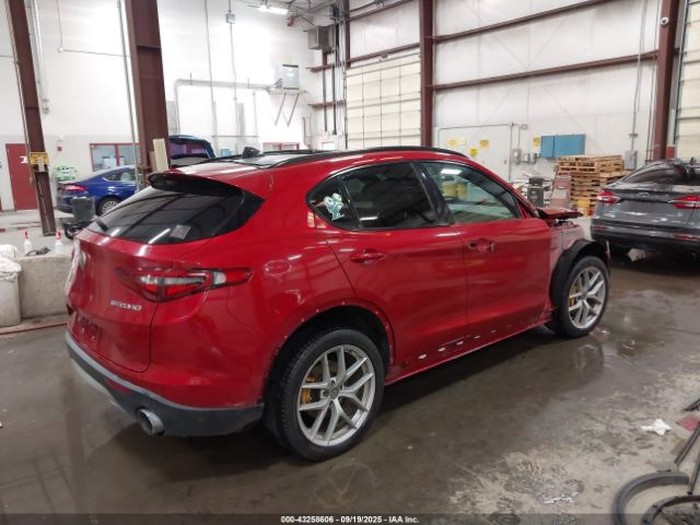 2019 ALFA ROMEO STELVIO ZASPAKBN9K7C34557 Photo 3