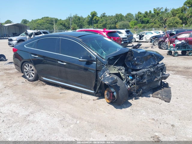 Aukcja sprzedaży 2016 Hyundai Sonata Limited, vin: 5NPE34AF4GH289761, numer aukcji: 43258720