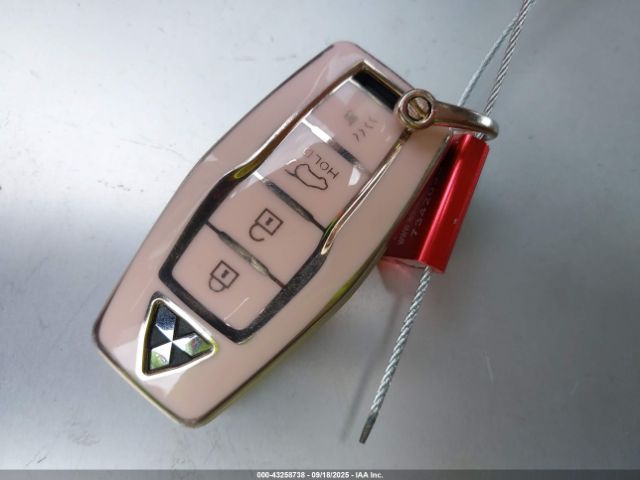 2023 MITSUBISHI OUTLANDER JA4J3UA89PZ039905 Photo 10