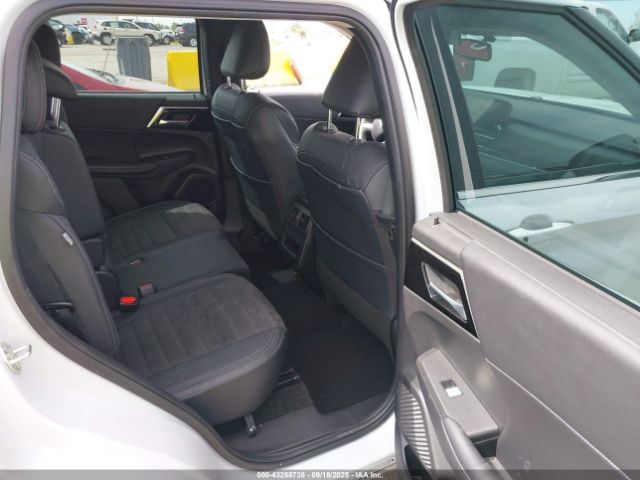 2023 MITSUBISHI OUTLANDER JA4J3UA89PZ039905 Photo 7