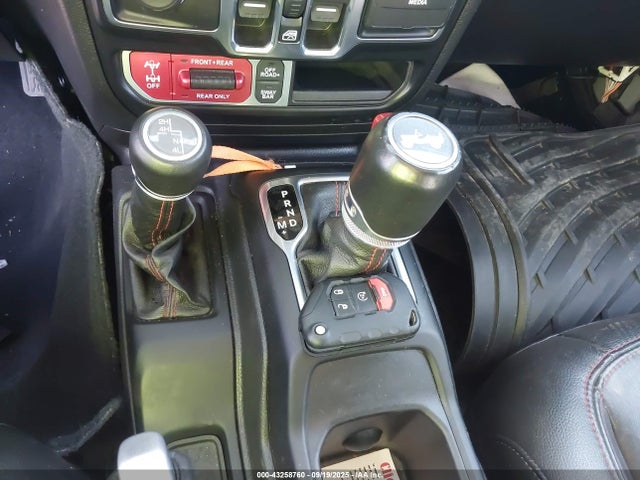1C4JJXFGXNW267424 Jeep Wrangler