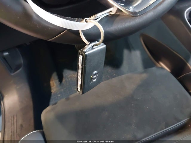 2023 VOLVO XC40 RECHARGE PURE ELECTRIC YV4ED3UM3P2089275 Photo 10