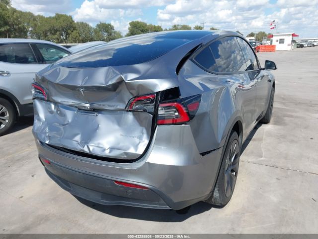2024 TESLA MODEL Y 7SAYGDEE5RA333769 Photo 3