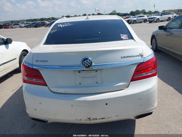 1G4GB5G36EF275197 Buick lfx