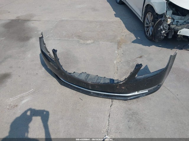 1G4GB5G36EF275197 Buick lfx