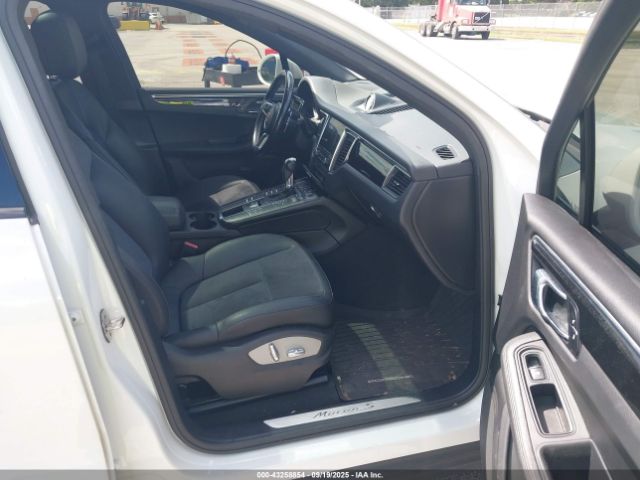 2018 PORSCHE MACAN WP1AB2A59JLB36632 Photo 4