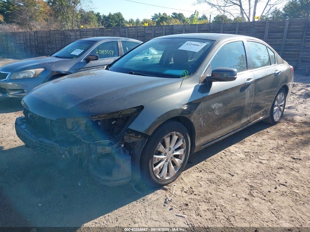 Honda k24w1 2014 1HGCR2F84EA011811 Image 2
