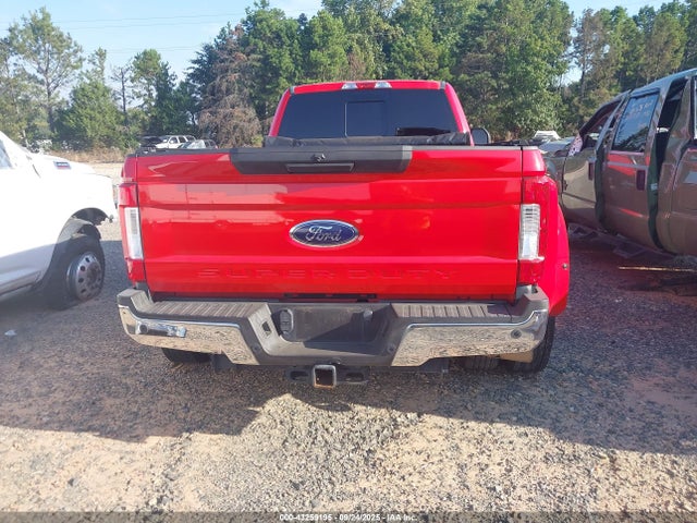43259195 :رقم المزاد ، 1FT8W3CT2JEB61561 vin ، 2018 Ford F-350 Xlt مزاد بيع