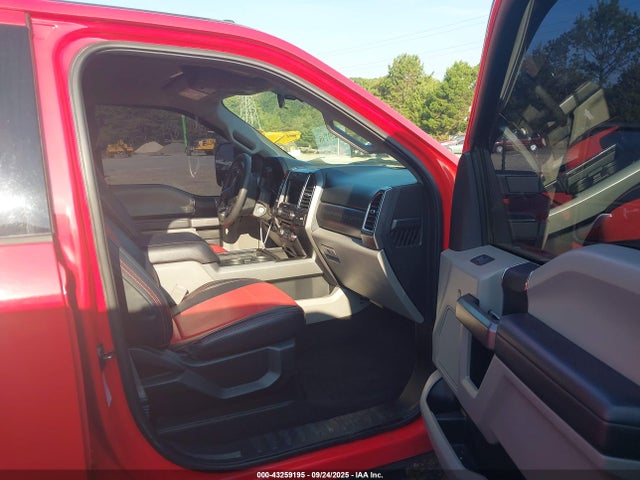 43259195 :رقم المزاد ، 1FT8W3CT2JEB61561 vin ، 2018 Ford F-350 Xlt مزاد بيع