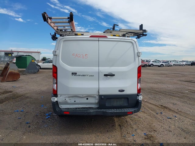 Ford Transit 2017 1FTYR1YM0HKB49210 Image 16