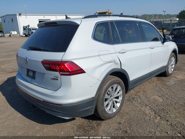 3VV2B7AXXJM123263 Volkswagen 2018
