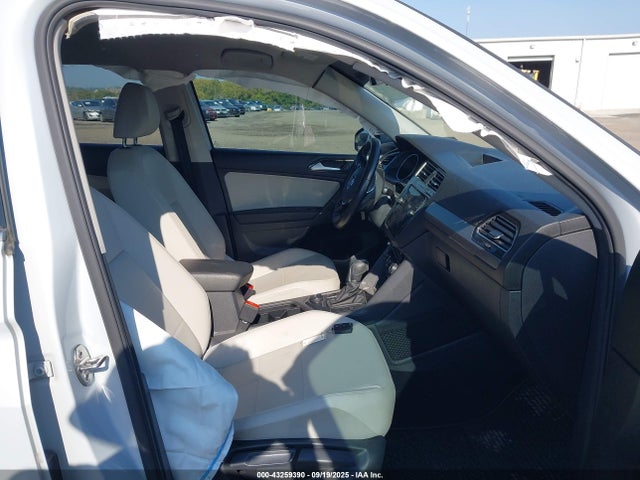 3VV2B7AXXJM123263 Volkswagen 2018