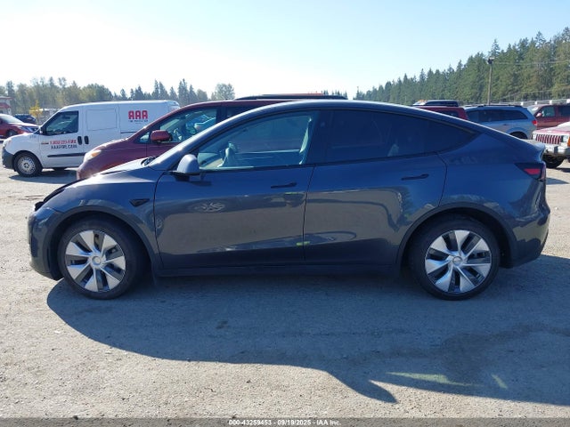 7SAYGDEE9PF922212 Tesla Model Y