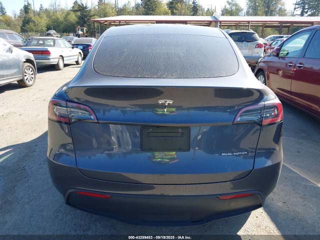 7SAYGDEE9PF922212 Tesla Model Y