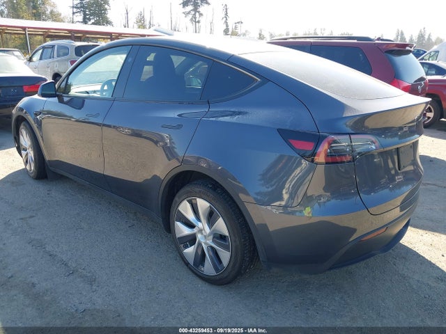 7SAYGDEE9PF922212 Tesla Model Y