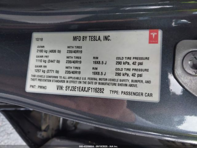 2018 TESLA MODEL 3 5YJ3E1EAXJF116282 Photo 8