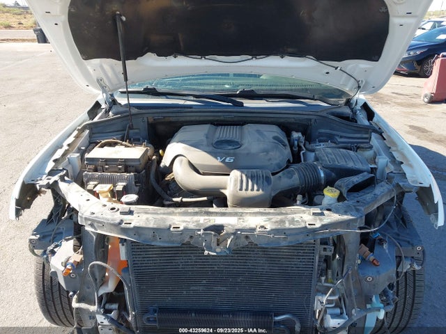 1C4RJFBG2FC627243 Jeep Grand Cherokee Limited