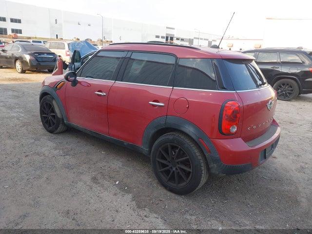 2014 MINI COUNTRYMAN WMWZB3C57EWR39836 Photo 2