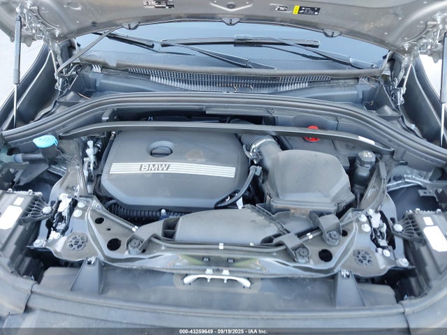 WBX73EF04P5X15499 BMW X1