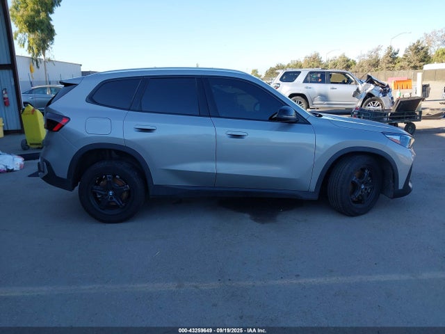 WBX73EF04P5X15499 BMW X1