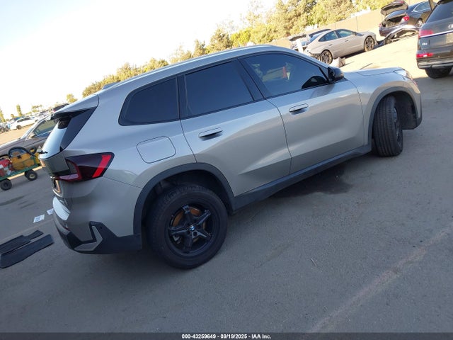 WBX73EF04P5X15499 BMW X1