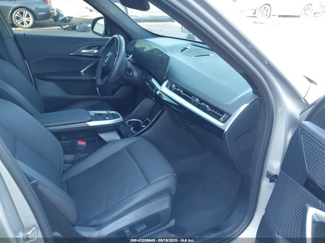 WBX73EF04P5X15499 BMW X1