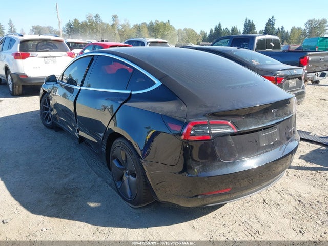 Tesla 2018 2018 5YJ3E1EB3JF077110 Image 3
